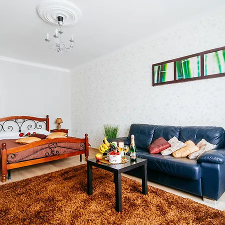 Apartment On Myasnikova Minsk